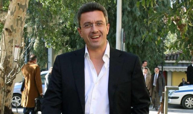 Debate 2023: Γιατί δεν πάει ο Χατζηνικολάου