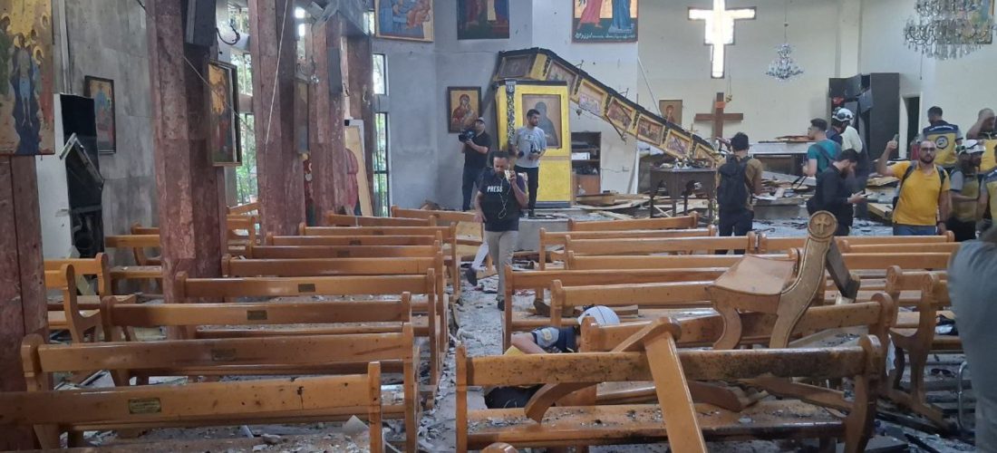 Βομβιστής αυτοκτονίας ανατινάχθηκε στο εσωτερικό εκκλησίας – 15 νεκροί 