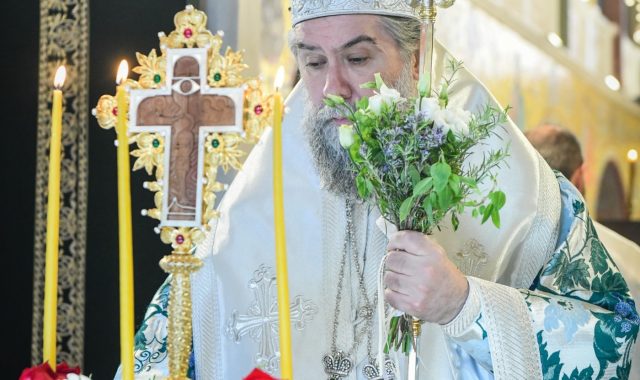 Σέρρες, Σερρών Θεολόγος: «Ο ζωηφόρος Σταυρός, το αιώνιο σύμβολο της αγάπης, της πανσοφίας και της παντοδυναμίας του Θεού» – ΦΩΤΟΡΕΠΟΡΤΑΖ
