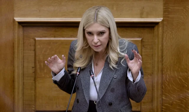 ΕΚΤΑΚΤΟ: Τηλεφώνημα για βόμβα στο πολιτικό γραφείο της Φωτεινής Αραμπατζή στις Σέρρες!