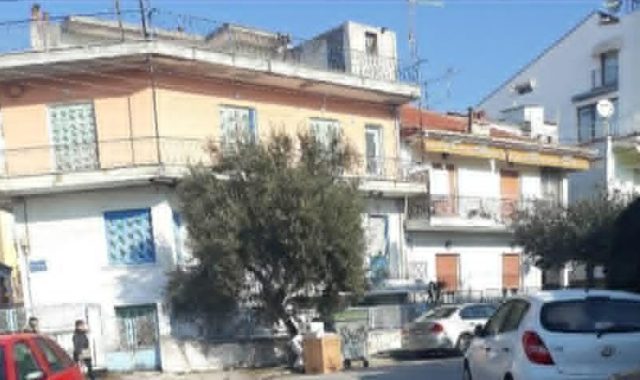 Σέρρες: Πωλείται τριώροφη οικία, στην πόλη των Σερρών (ΦΩΤΟ)