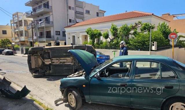 Τροχαίο ατύχημα στο κέντρο της πόλης – Τούμπαρε αυτοκίνητο | Photos