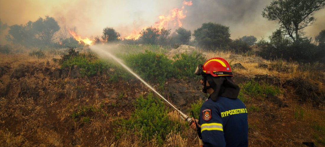 Από αγροτικές εργασίες με καταστροφέα η φωτιά στο Φίχτι, 11 συλλήψεις σε Αργολίδα, Ηλεία, Σέρρες, Αττική και Λέσβο 